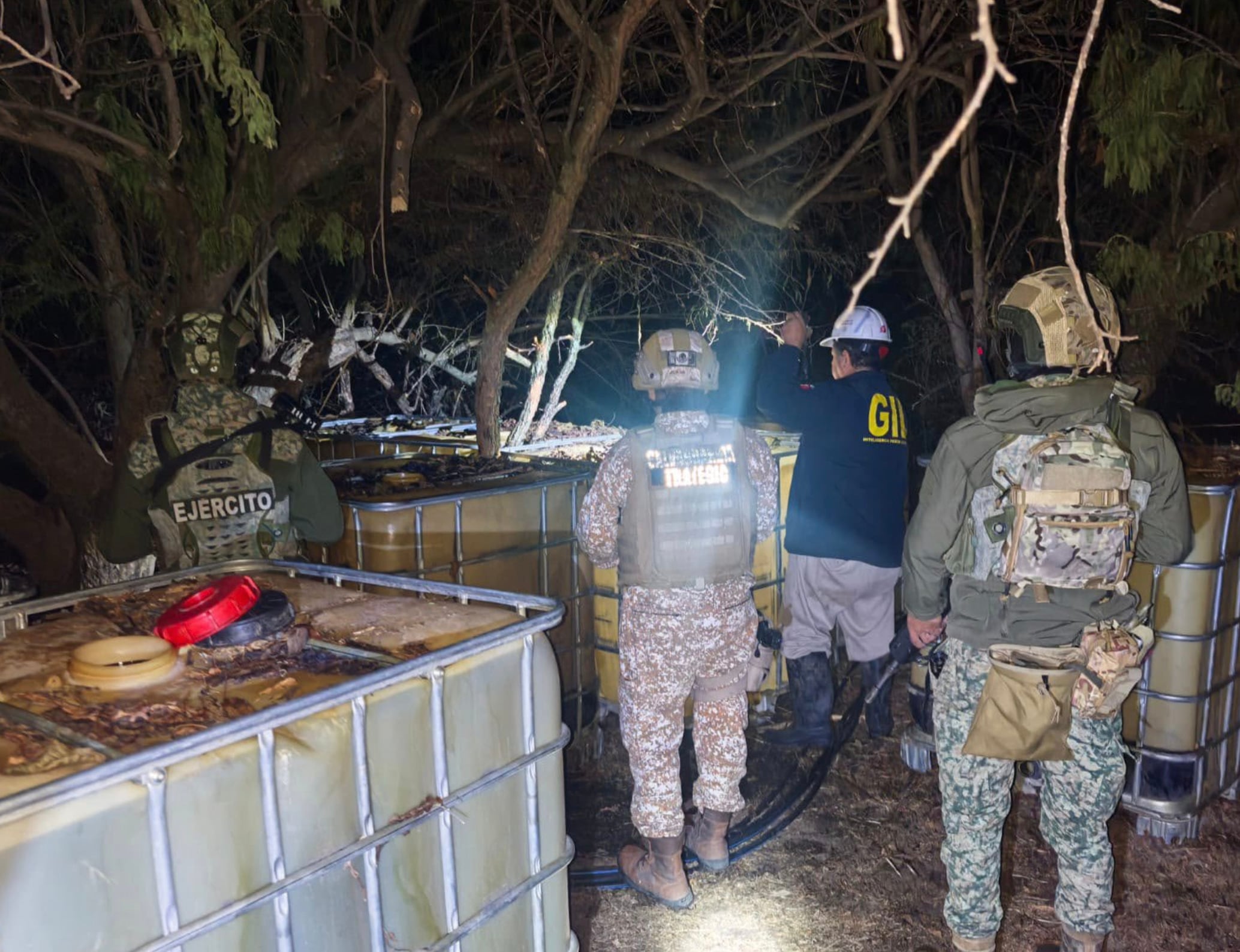 Decomisan hidrocarburo en jalisco