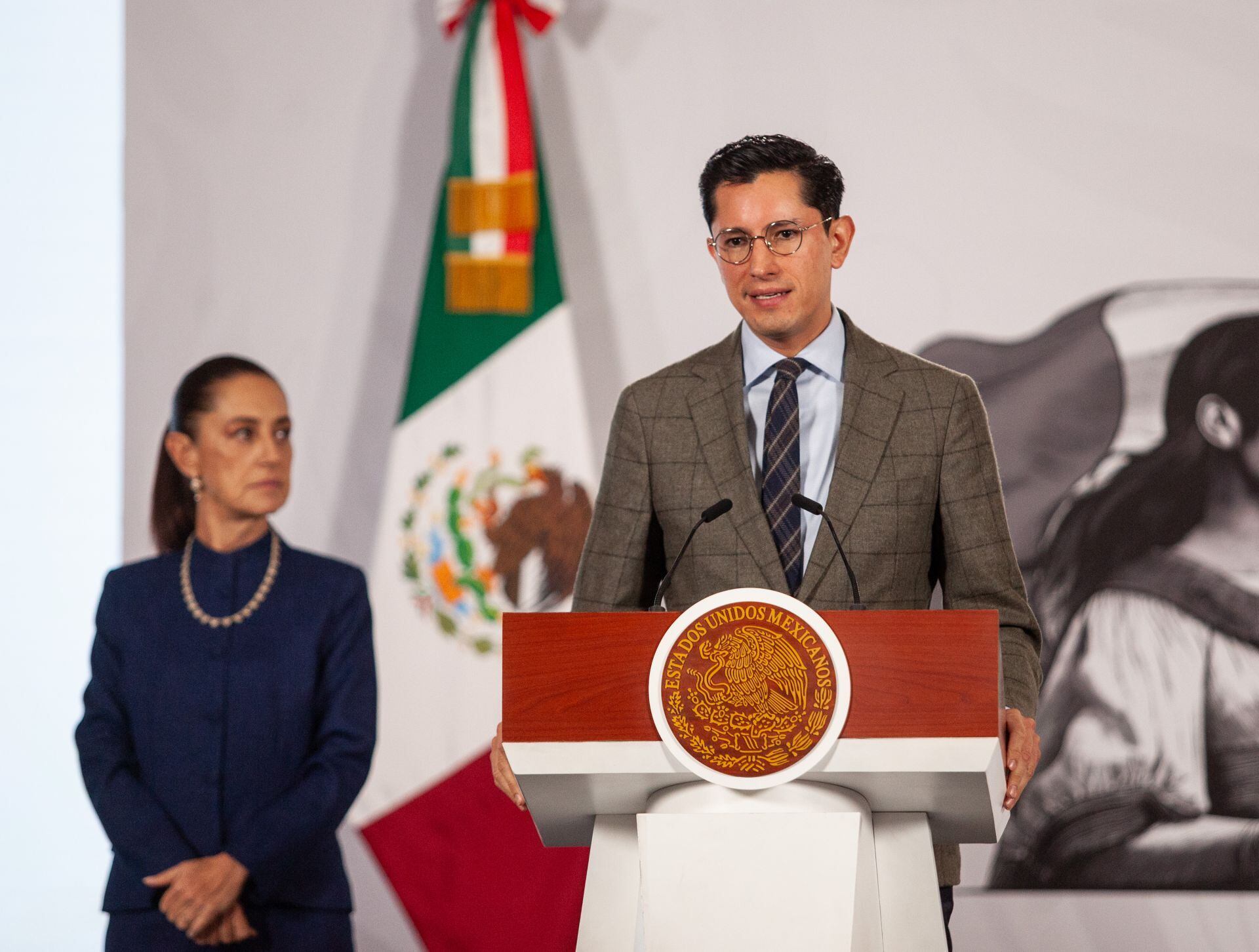 Roberto Velasco, titular de la SRE