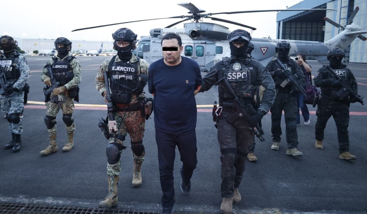 zijqcpakrrewnjiyoppr6truhi Así fue el traslado de Ramón Ángel “R1” tras captura en Jalisco