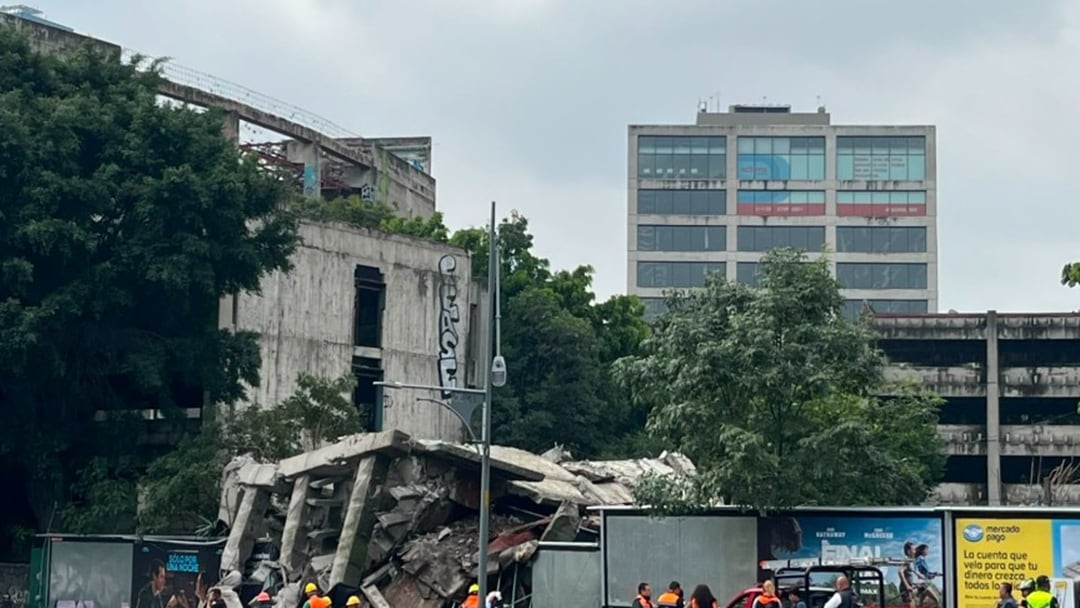 2hu56ewjrjhihcgs5jxkn3g76e-1 Colapsa estructura durante demolición en Viaducto, en Miguel Hidalgo