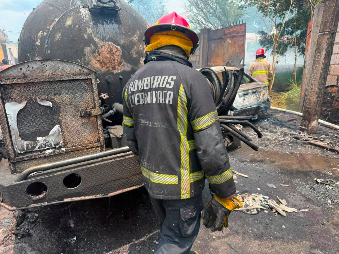 Sube a 21 el número de lesionados tras explosión de pipa de gas en Cuernavaca