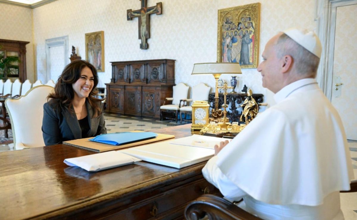 papa-leon-xiv-y-la-mexicana-maria-montserrat-alvarado Papa León XIV se reúne con la mexicana María Montserrat Alvarado - papa-leon-xiv-y-la-mexicana-maria-montserrat-alvarado