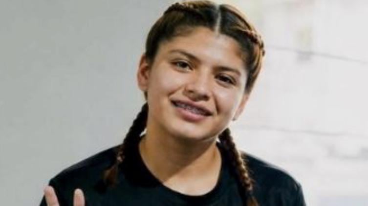 y7fo4wekyzau5mrp2b4bev2e6i Dafne Zapata