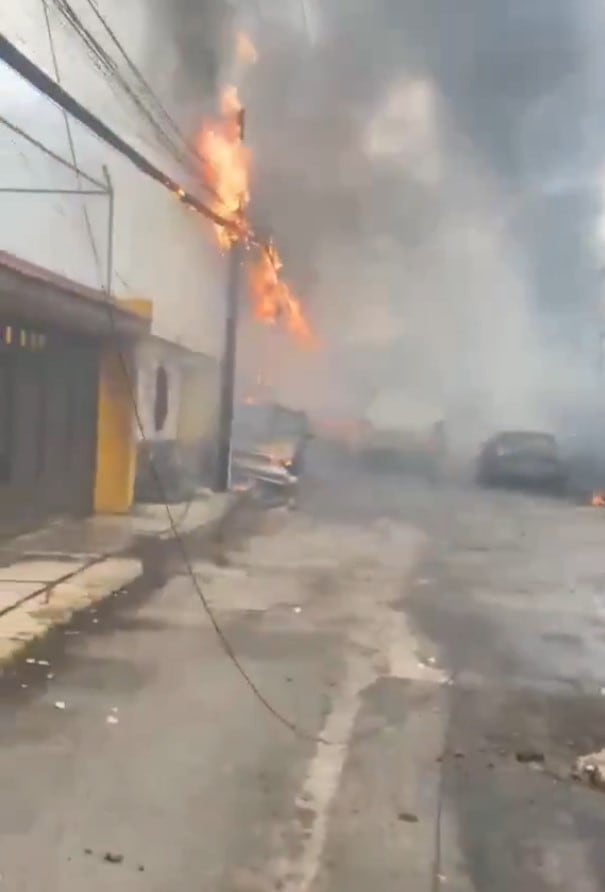 Explosión de pipa de gas en Cuernavaca