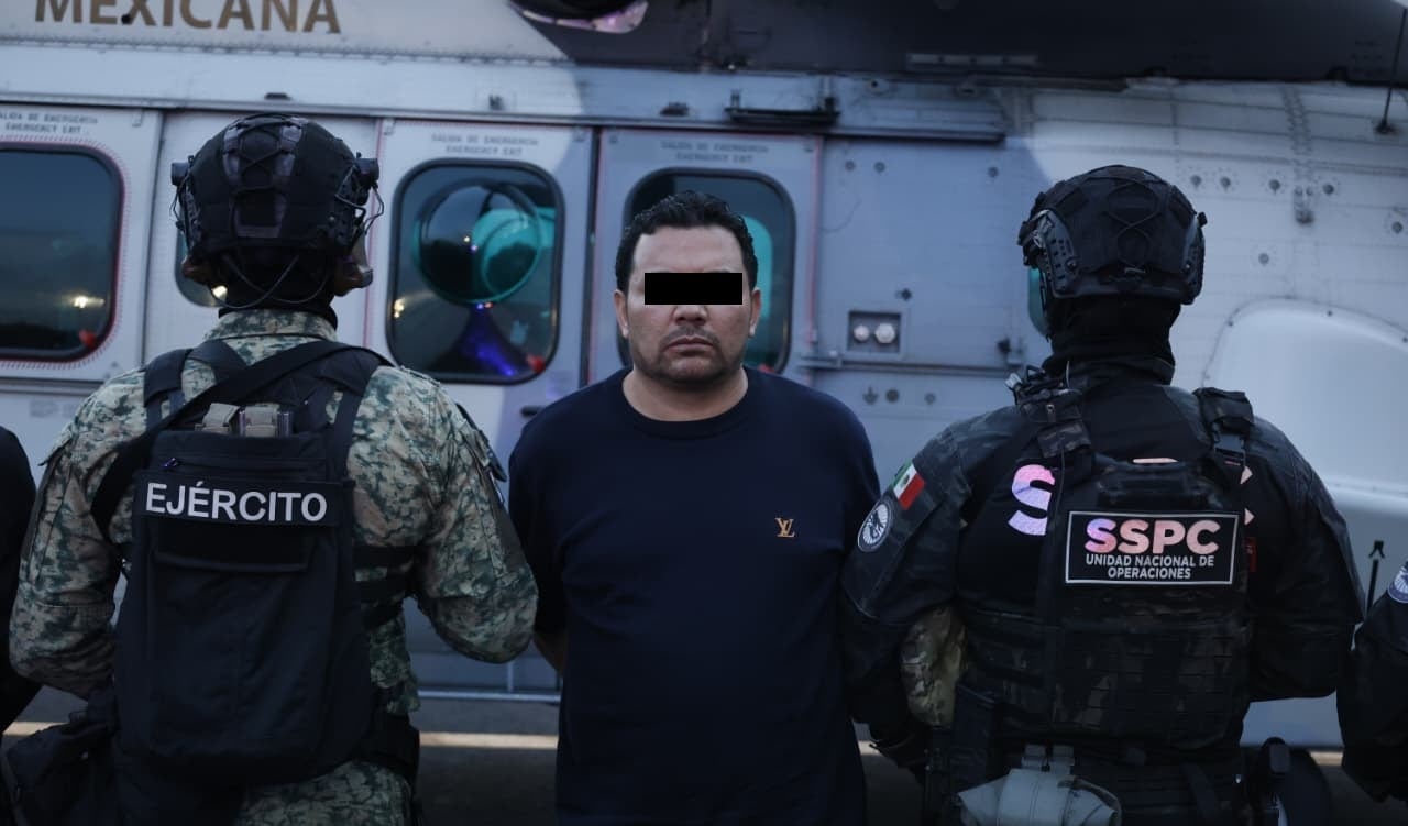 z5x6my3hhjbp5hegavaojbn7bu Así fue el traslado de Ramón Ángel “R1” tras captura en Jalisco