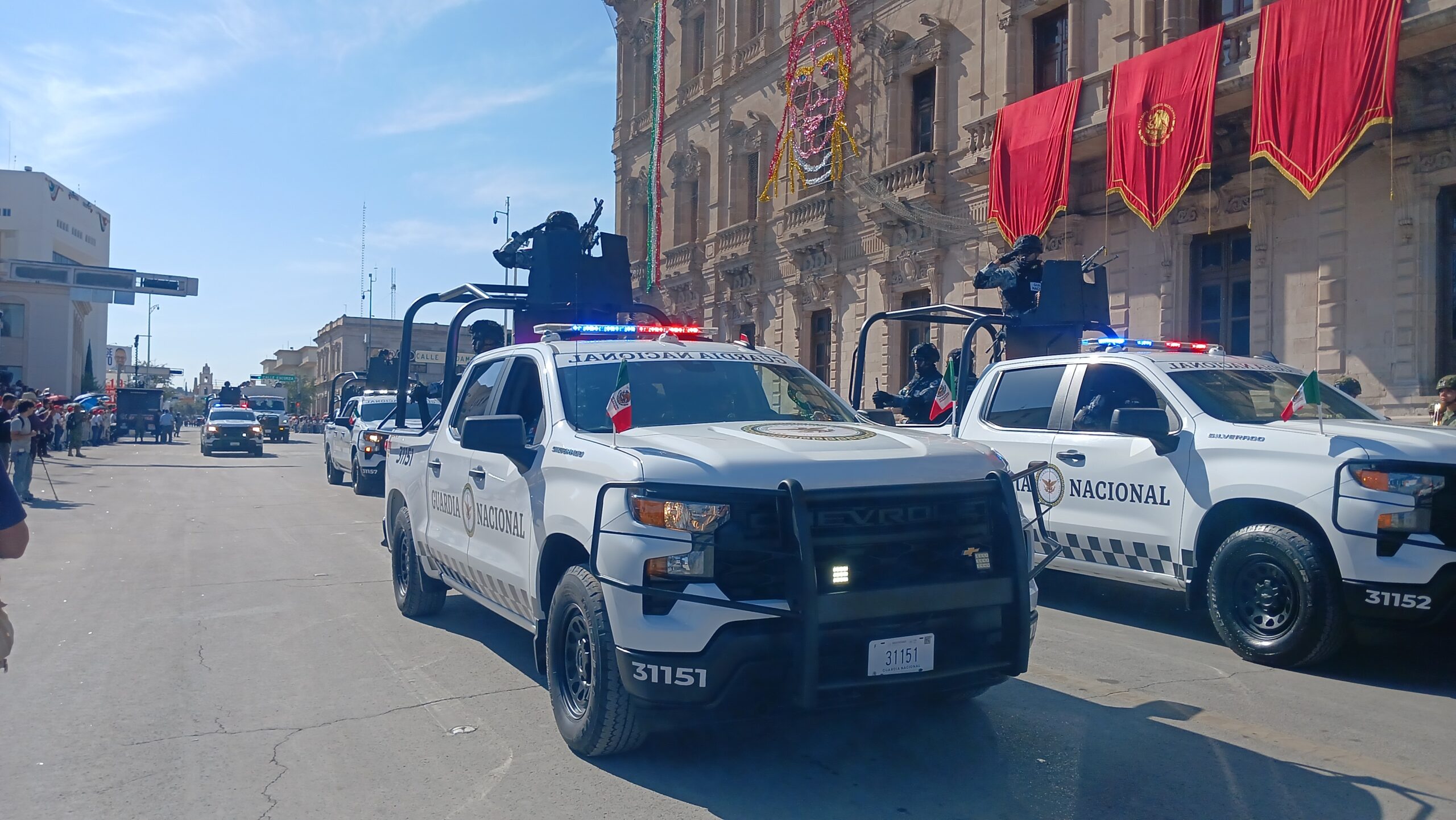 Ejército y Guardia Nacional muestran capacidades durante desfile por la Independencia