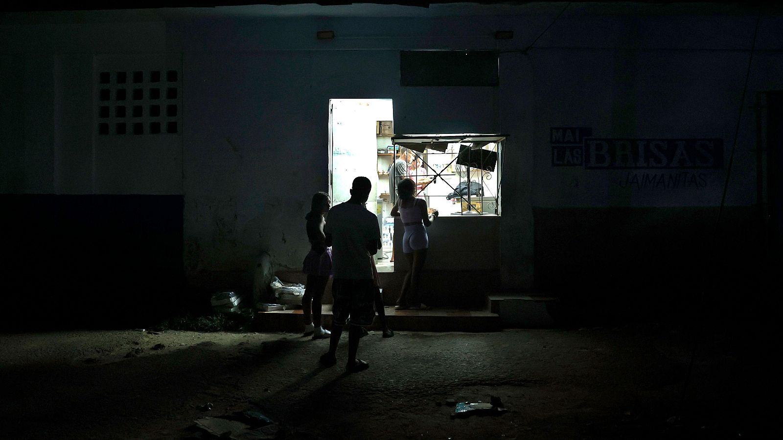 Cuba se adapta a vivir sin luz