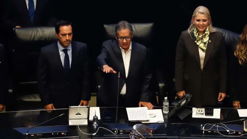 Higinio Martínez asume presidencia del Senado para tercer año de la LXVI Legislatura