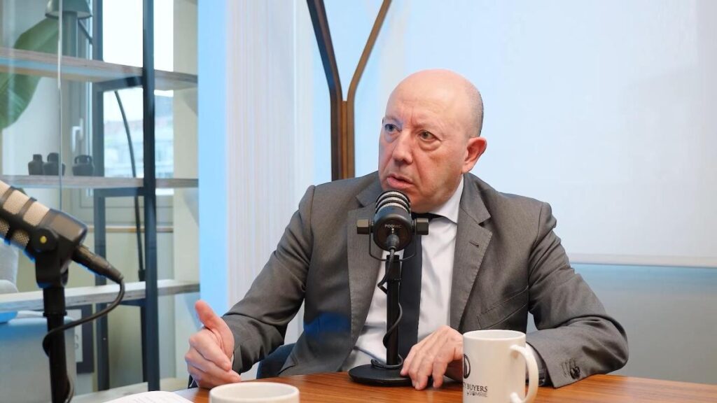 Gonzalo Bernardos, economista: “Ahora dicen que hay que expropiar los pisos. Se olvidan de que España es un país de propietarios y la vivienda supone el 75% de la riqueza de las familias”