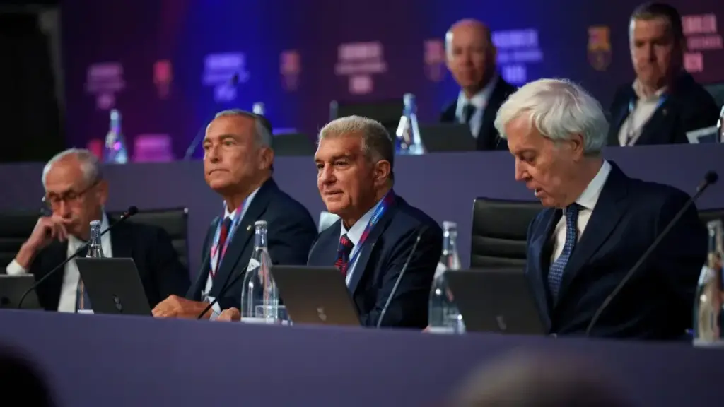 Laporta aspira “a ganarlo todo” y envía un palo al Madrid