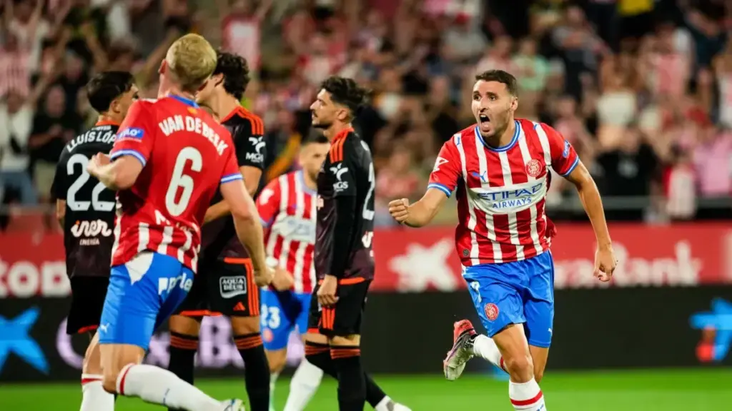 El Girona supera al Albacete y mete presión arriba
