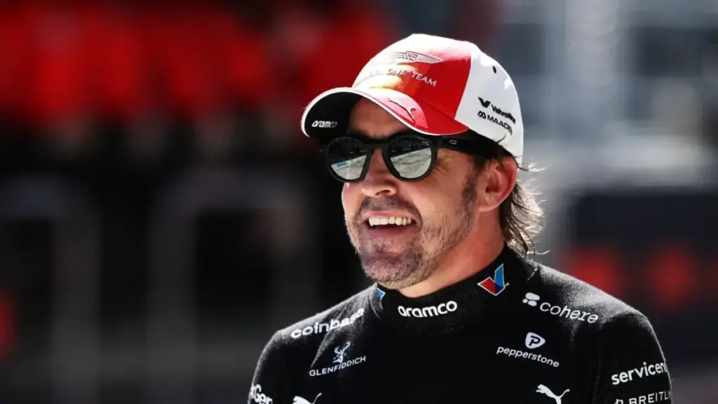 Ya es oficial: Fernando Alonso anuncia que seguirá en F1