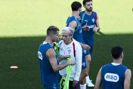 Jorge Jesus y Cristiano Ronaldo, antes del partido contra Gales EFE/EPA/JOSE SENA GOULAO