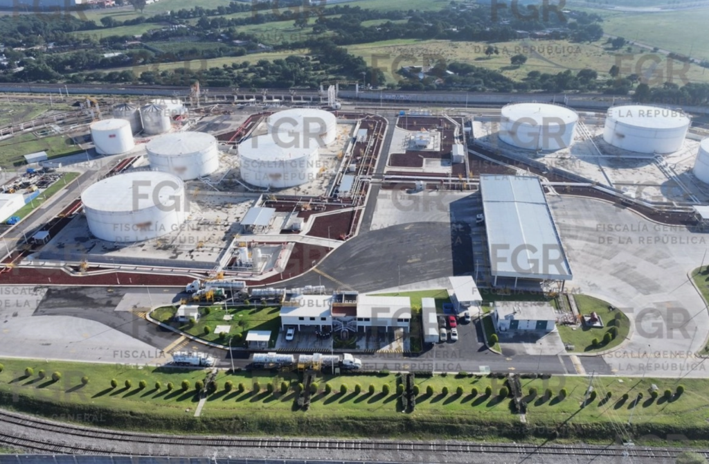 FGR: empresas aún no acreditan licitud de 59 millones de litros de combustible asegurados en Guanajuato