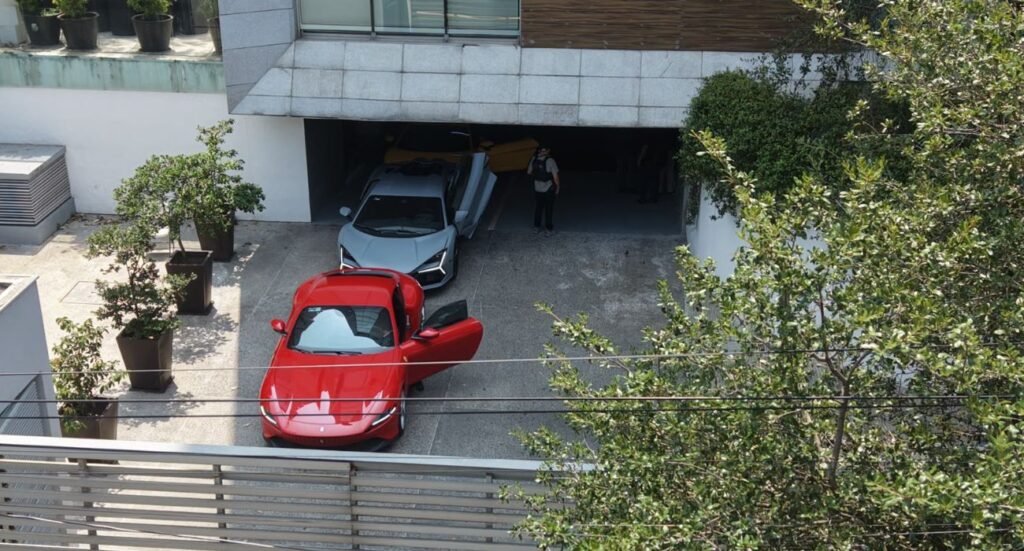 Indagan 17 autos de lujo asegurados en San Pedro y Monterrey