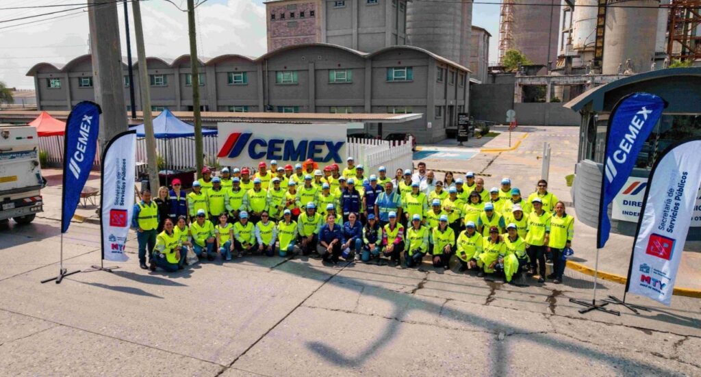 ‘Enchulan’ entorno de Planta Monterrey de Cemex