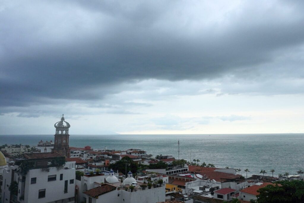 Huracán Polo amenaza a casi 1.9 millones de hogares sin seguro