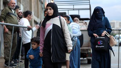 El Congreso rechaza la propuesta de Vox, apoyada por el PP, para prohibir el burka y Junts presenta su propia ley