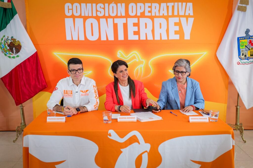 Recibe Martha Herrera 80 reportes de baches en solo 24 horas