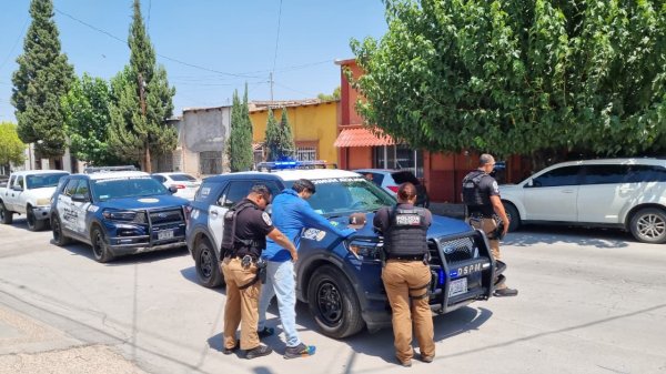 Atiende Gobierno Municipal peticiones de vecinos de la colonia Obrera con acciones de seguridad