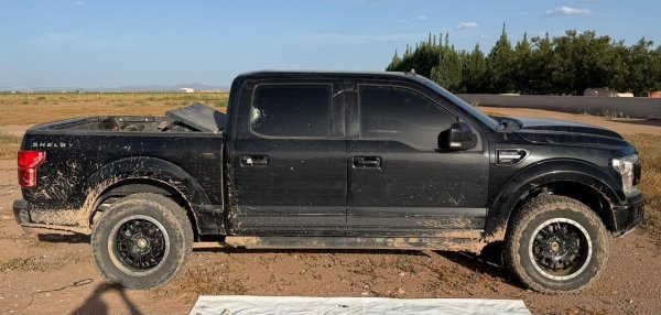 middle-whatsapp-image-20260918-at-103132-am-375201968 Aseguran pick up blindada y con reporte de robo
