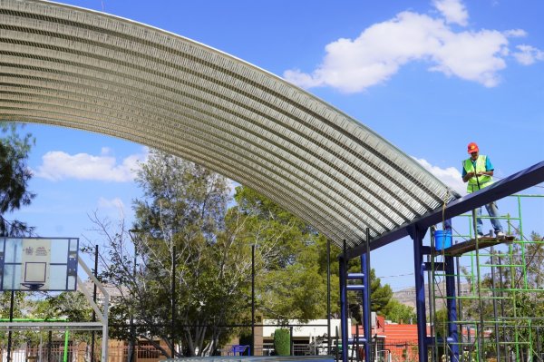 Avance del 70% el domo en el parque “Plaza Satélite”