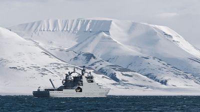 Rusia niega ser una amenaza para Groenlandia: "¿Para qué la necesitaríamos?"