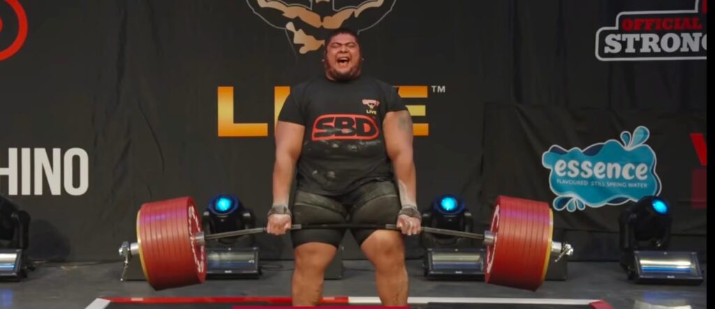 Mexicano Raúl Flores impone récord mundial de peso muerto