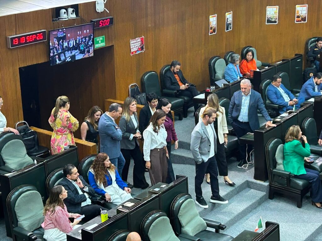 No logran votos PRI y PAN para exentar a AyD de Impuesto Verde