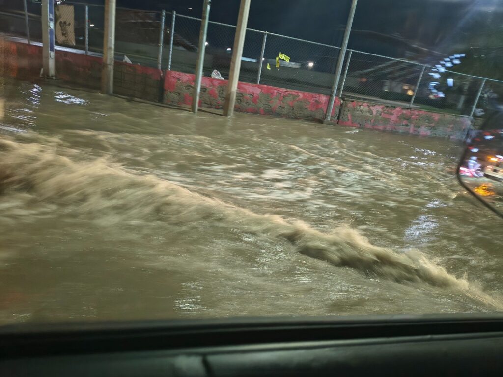Recibieron 205 llamadas al 911 por lluvias, 141 en Juárez
