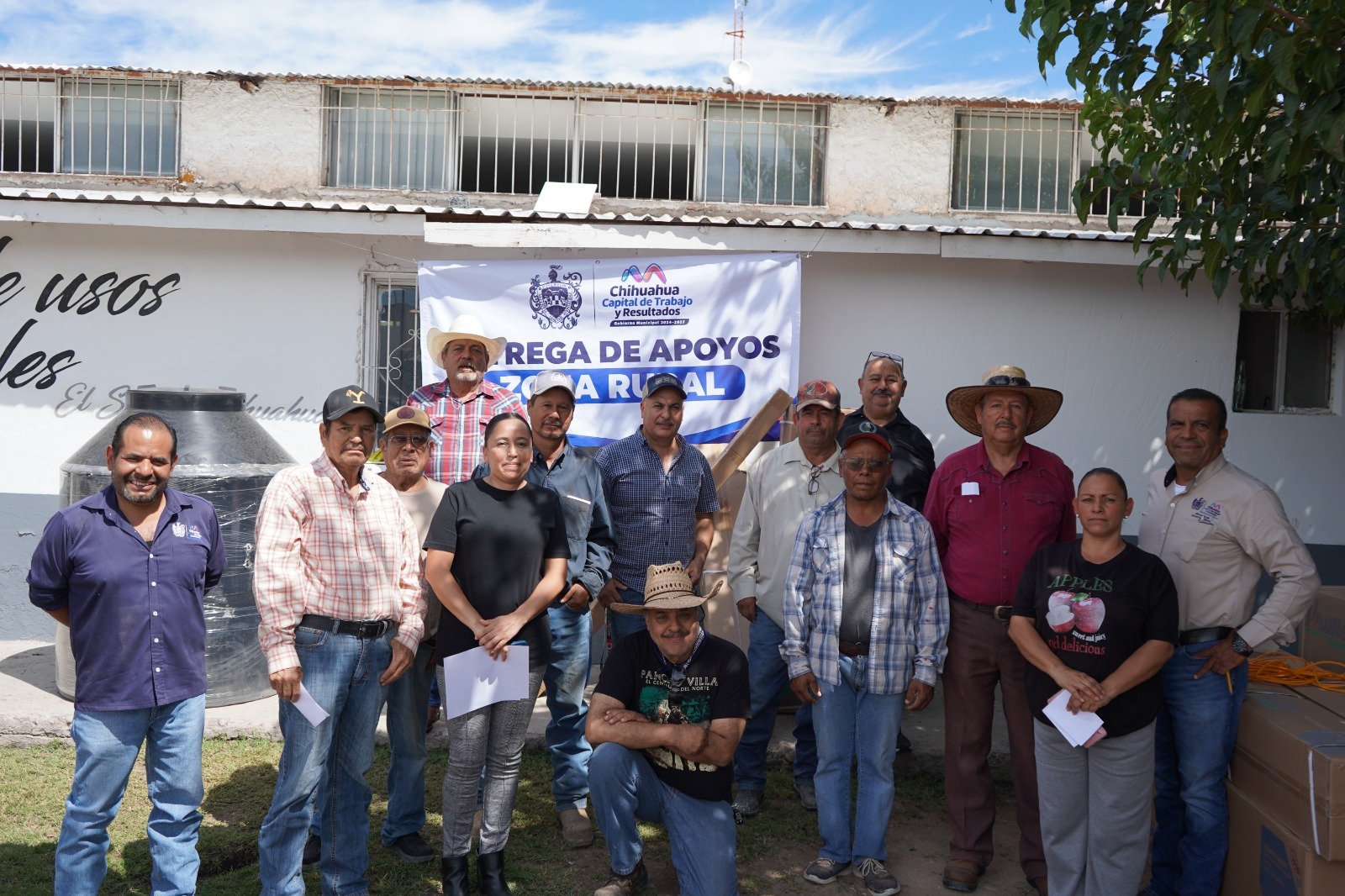 whatsapp-image-20260922-at-102219-am-034786921-1 Entrega Municipio apoyos a familias en zona rural