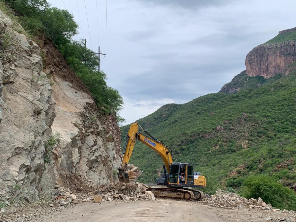 Atiende SCOP afectaciones en carreteras ocasionadas por las lluvias