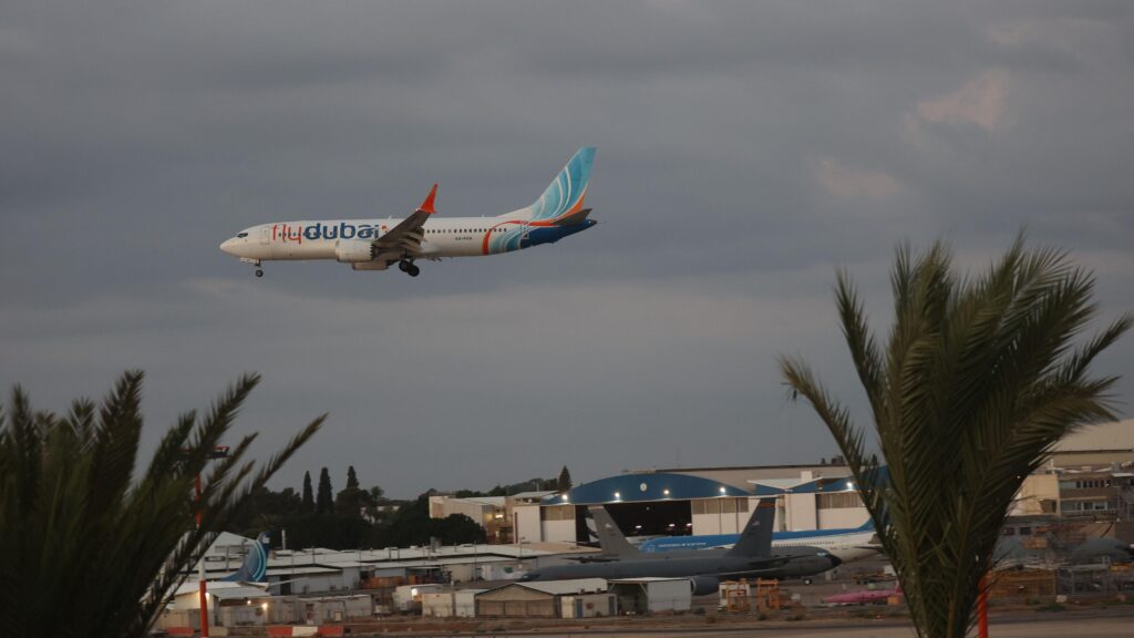 EAU confirma que el copiloto de Flydubai “inició la ejecución de un atentado terrorista” al atacar al piloto con un “hacha”