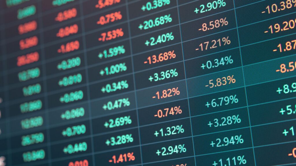 El Ibex 35 cae cerca de un 2% y hace peligrar los 19.000 puntos por miedo a la escalada del petróleo y de los bonos