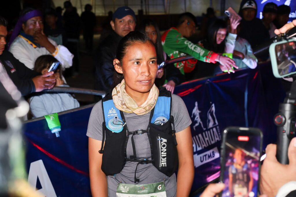 Conquistan Jenifer Yáñez y Carlos Gutiérrez podios en las pruebas mayores del Chihuahua by UTMB