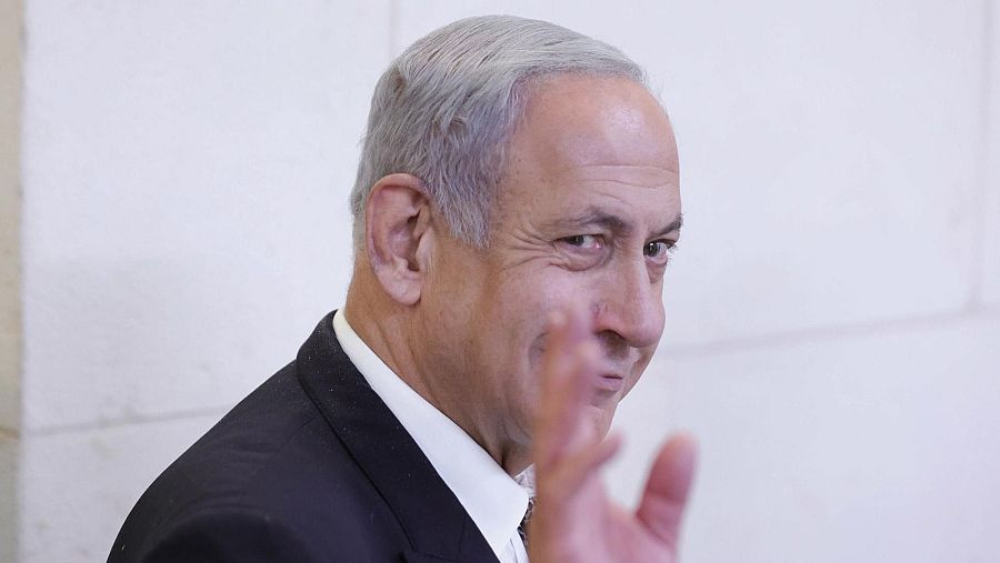 17124033 El primer ministro israelí, Benjamin Netanyahu, reacciona mientras asiste a una audiencia en el Tribunal de Magistrados de Rishon Lezion, Israel