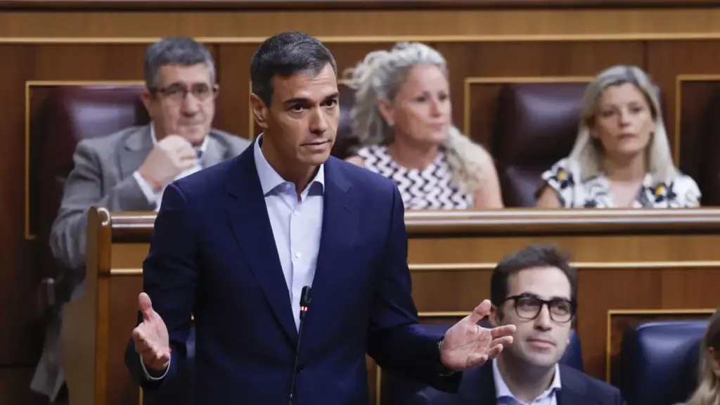 Ya es oficial y confirmado: España se planta y, a partir de ahora, vigilará a todos los conductores que usen el móvil en el coche hasta esta fecha