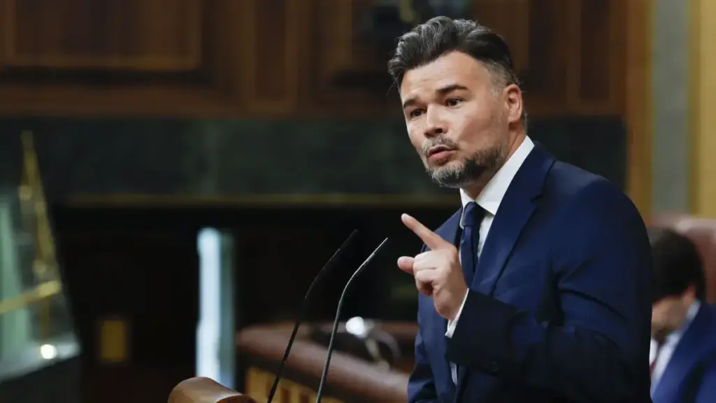 Rufián se echa las manos a la cabeza ante el posible adelanto de elecciones de Sánchez: “Le pido cabeza fría. La vivienda arrasará a este Gobierno si no le ponen remedio”