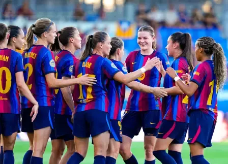 Partido de futbol de la Liga F Moeve FC Barcelona Tenerife Renee van Asten