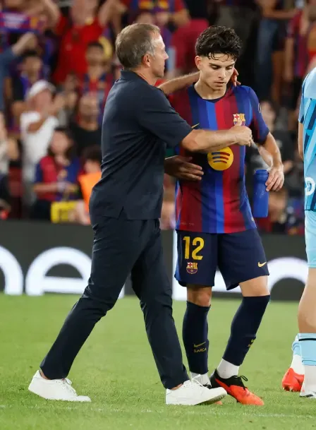 FC Barcelona-Atletic Club. Flick felicita a Xavi Espart al final del partido.