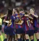BARCELONA, 04/10/2026.- Las jugadoras del Barcelona celebran el sexto gol de su equipo durante el partido de Liga F entre el Barcelona y el Real Madrid disputado este domingo en el Camp Nou de Barcelona. EFE/ Alberto Estévez