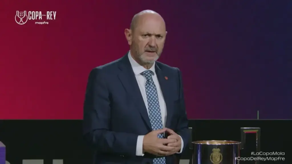 Louzán: “Quiero condenar enérgicamente los actos vandálicos de ayer. Espero que no se vuelvan a producir porque la Copa del Rey es una fiesta y no debe verse empañada por esos actos en Tenerife”