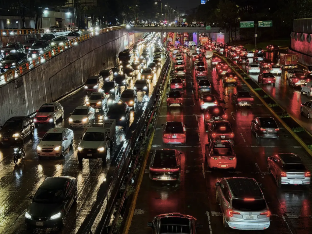 Noche lluviosa en CDMX; pronostican chubascos y tormentas eléctricas