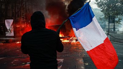 francia-protestas-claves_17272239-1 De las aulas al coste de la vida: las claves de las protestas que sacuden las calles en Francia
