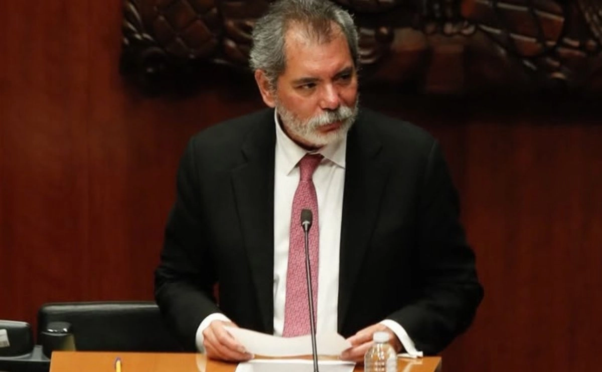 Amador Zamora aseguró que el gobierno ha fortalecido la recaudación sin una reforma fiscal ni aumentos de gravámenes. Foto
